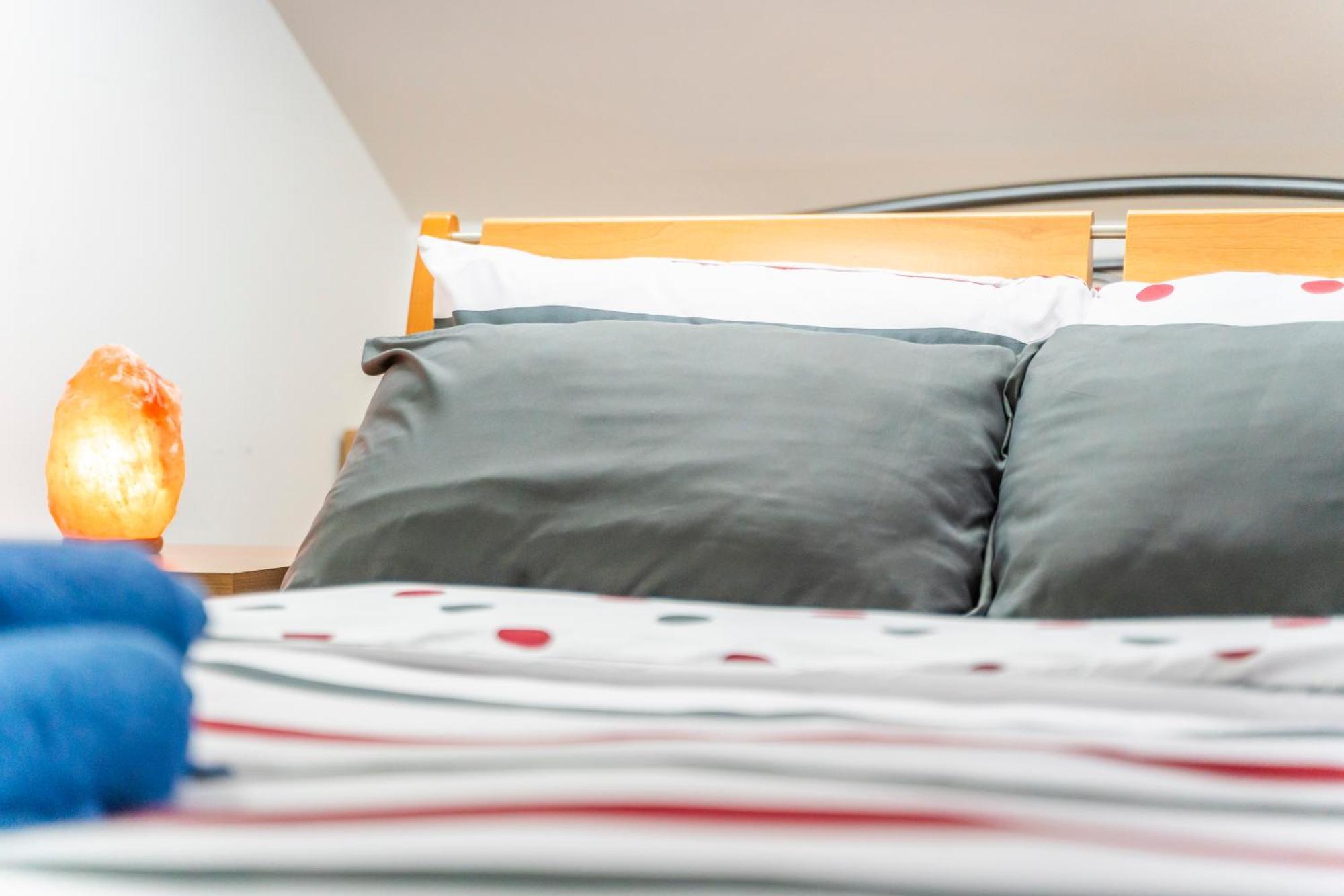 Exquisite 2-Bedroom Penthouse-Sleeps 7-Free Parking With Workstations & High-Speed Wifi Birmingam Exterior foto